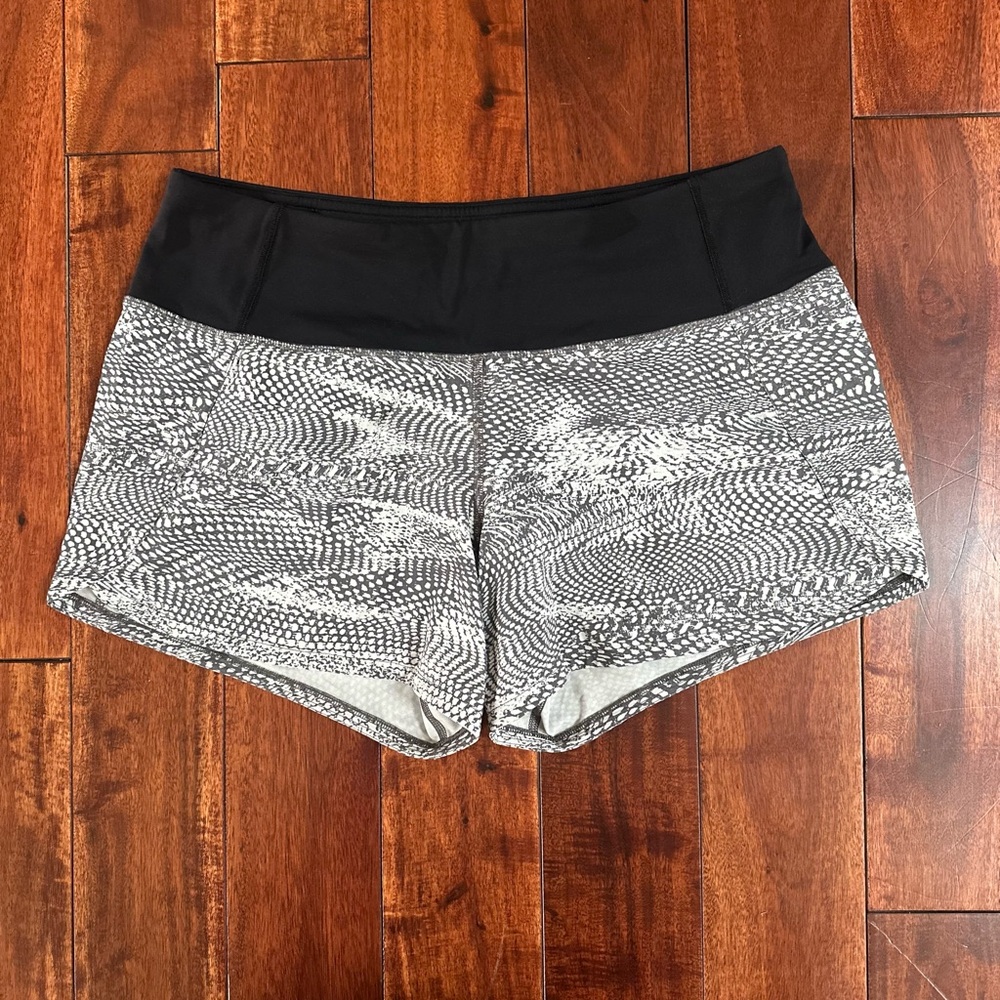 Lululemon Speed Up short - size 4